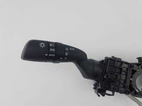 Foto 2ª: Mando Multifuncion Toyota CHR 2.0 HYBRID MAXH21L) 150CV 111KW [M20A] (2025)