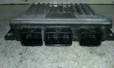 Foto 3ª: Centralita Motor ECU Renault Megane 1.5 DCI DIESEL BERLINA 82CV 60KW II BERLINA 5P [K9K D7] (2004)