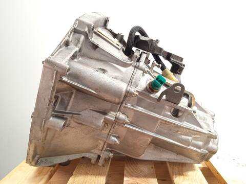 Foto 4ª: Caja Cambios Renault Clio 1.5 BLUE DCI 100 B7AD) 101CV 74KW (2022)