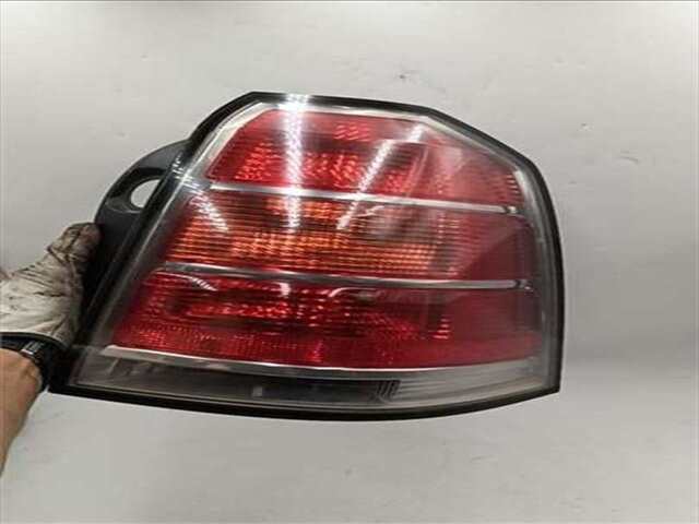 Foto 3ª: Piloto Trasero Derecho Opel Zafira 1.9 ENJOY [1.9 LTR. - 88 KW CDTI] [Z 19 DT / LPM]