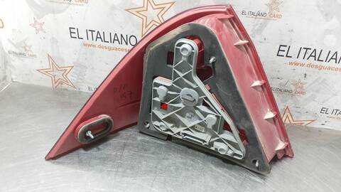 Foto 4ª: Piloto Trasero Derecho Mercedes Clase C 160 220 CDI LA) 203.008) BERLINA 150CV 110KW [OM646963] (2005)