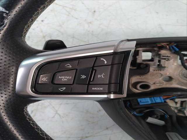 Foto 3ª: Volante Motor Land Rover Discovery 241 CV 177KW [204DTA AJ20D4] (2019)
