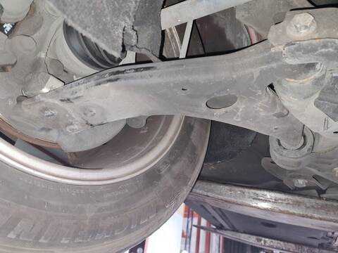 Brazo Suspension Delantero Derecho Volvo V40 MOMENTUM 114CV 84KW