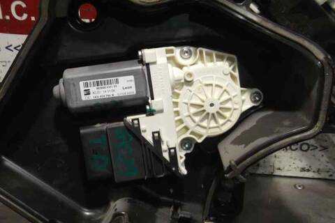 Foto 4ª: Elevalunas Manual Trasero Derecho Seat Leon COMFORT LIMITED 105CV 77KW [BXE] (2007)