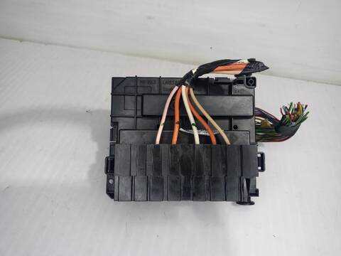 Foto 3ª: Caja Reles Fusibles Peugeot 3008 STYLE 114CV (2009)