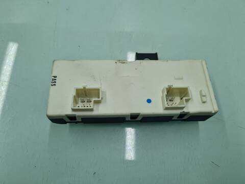 Foto 3ª: Centralita Motor ECU Mercedes Clase C 160 CLA 200 CDI 117.308) 136CV 100KW [651930] (2015)