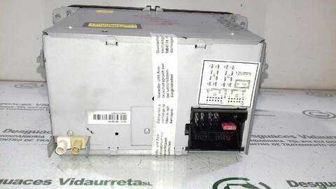 Foto 2ª: Sistema Audio Radio CD Volkswagen Passat ADVANCE 4MOTION 140CV 103KW [BKP] (2006)