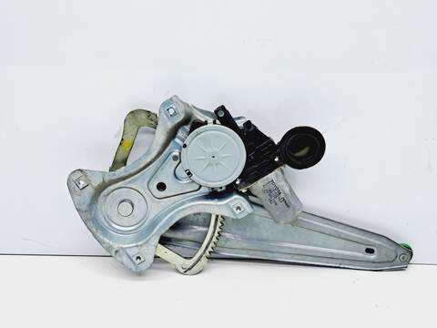 Elevalunas Manual Trasero Izquierdo Toyota Auris 1.6 16V CAT 124CV 91KW