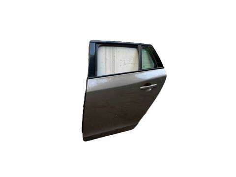 Puerta Trasera Izquierda Volvo V60 SUMMUM 2 DIESEL CAT 1969 CM3) 150CV