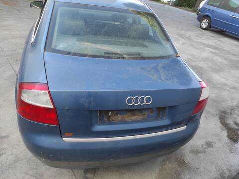 Portón Audi A4 AKE BERLINA