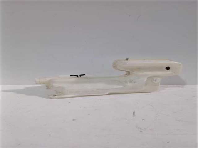 Foto 3ª: Deposito Limpiaparabrisas Volkswagen T-Cross 1.0 TSI 110CV [DLAA] (2018)