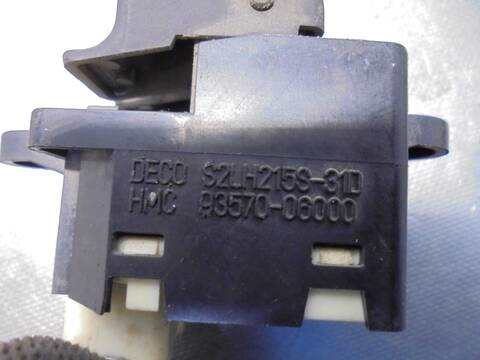 Foto 2ª: Botonera Elevalunas Hyundai Atos 1.0 CAT 58CV 43KW [G4HCE] (2001)