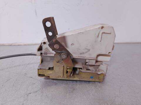Foto 2ª: Cerradura Puerta Trasera Izquierda Ford Escort 1.8 TD CAT TURNIER 70CV 51KW [RVA] (1998)