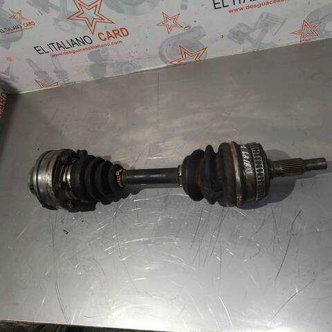 Foto 1ª: Transmision Delantera Derecha Mercedes Vito 110 CDI 638.094) 102CV 75KW CAJA CERRADA [611980] (2002)