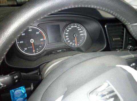 Foto 2ª: Piloto Trasero Izquierdo Seat Leon 1.6 TDI 110CV