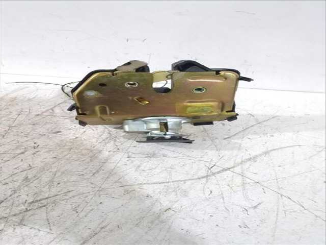 Foto 2ª: Cerradura Maletero Portón Ford Focus 1.8 TDCI 100CV [FFDA] (1998)