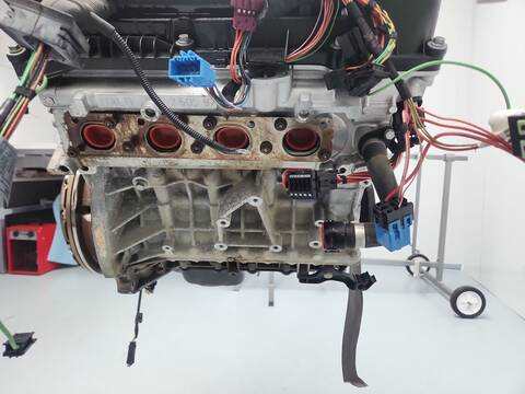 Foto 3ª: Motor Completo Bmw Serie 1 114 116I BERLINA 116CV 85KW [N45B16A] (2005)