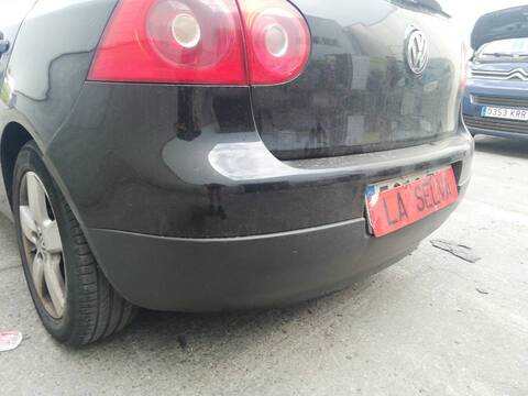 Foto 2ª: Paragolpes Trasero Volkswagen Golf BXE (2007)