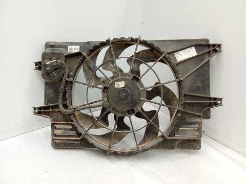 Foto 2ª: Electroventilador Hyundai i30 1.4 CRDI 90CV 66KW [D4FC] (2019)