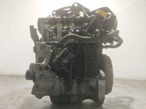 Foto 2ª: Despiece Motor Renault Clio 1.5 DCI 90 90CV 66KW [K9K608] (2013)