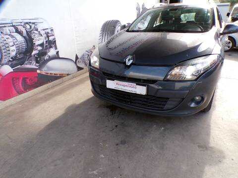 Foto 1ª: Paragolpes Delantero Renault Megane F9Q872 III SPORT TOURER (2010)