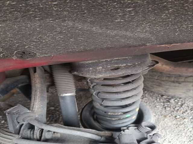 Amortiguador Trasero Izquierdo Ford Focus BUSINESS