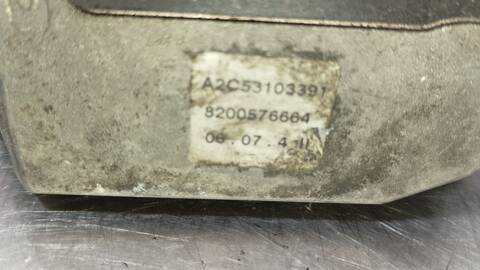 Foto 4ª: Caja Mariposa Renault Laguna AUTHENTIQUE 120CV 88KW (2001)