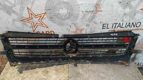 Foto 4ª: Rejilla Delantera Opel Movano COMBI MEDIO TECHO ELEVADO L2H2 2.8T 136CV 100KW [ZD3A2] (2006)