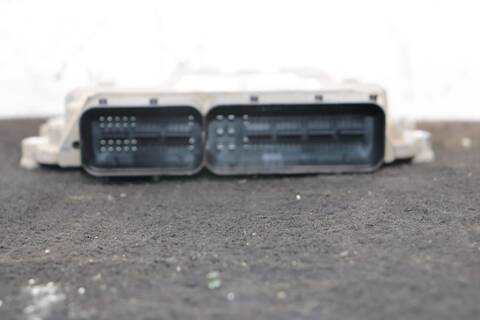 Foto 2ª: Centralita Motor ECU Kia Carens CONCEPT 113CV 83KW (2006)