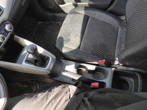 Consola Central Nissan Micra K9K628