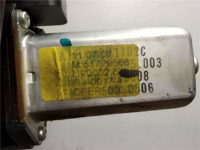 Foto 3ª: Elevalunas Eléctrico Delantero Derecho Fiat Bravo 1.9 8V JTD (120 CV) [310A1027]