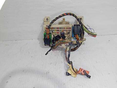 Caja Reles Fusibles Ford Focus TREND 101CV