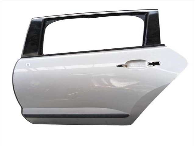 Puerta Trasera Izquierda Peugeot 3008 1.6 HDI