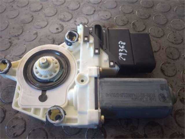 Foto 3ª: Elevalunas Eléctrico Trasero Derecho Volkswagen Bora 1.9 HIGHLINE [1.9 LTR. - 81 KW TDI] [ASV]