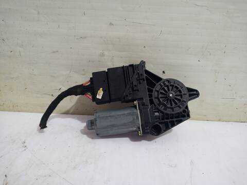 Elevalunas Eléctrico Trasero Derecho Volkswagen Passat ADVANCE BERLINA 131CV 96KW