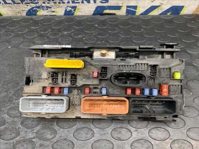 Caja Reles Fusibles Citroen C2 1.4 HDI 70CV/50KW
