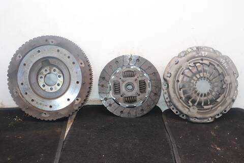 Foto 1ª: kit Embrague Renault Clio AUTHENTIQUE 86CV 63KW (2007)