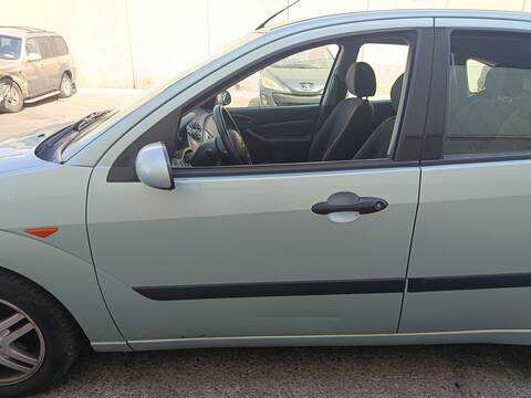 Puerta Delantera Izquierda Ford Focus F9DA BERLINA
