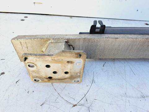 Foto 3ª: Refuerzo Paragolpes Delantero Citroen C4 SX BERLINA 109CV 80KW [NFU] (2005)
