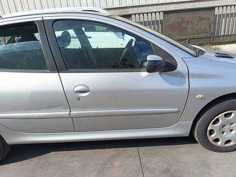 Puerta Delantera Derecha Peugeot 206 KFU
