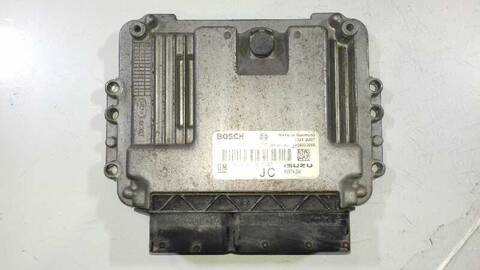 Centralita Motor ECU Opel Astra 1.7 16V CDTI 101CV 74KW