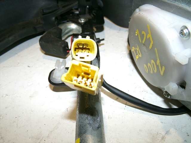 Foto 4ª: Cinturón Delantero Izquierdo Honda Jazz 1.4 G 2002-2008 [L13A1] (2006)