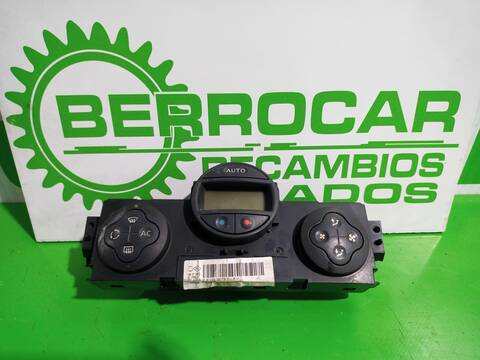 Foto 3ª: Mando Calefacción A. A. Renault Scenic 1.5 DCI DIESEL 106CV 78KW [D/ K9K P7] (2006)