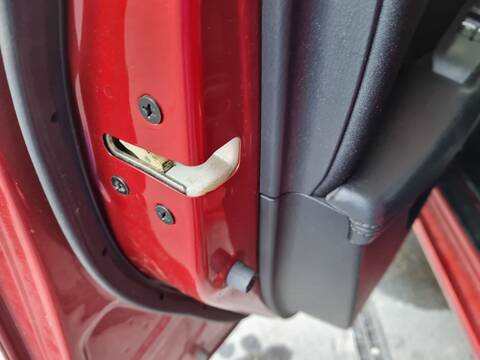 Foto 1ª: Cerradura Puerta Delantera Izquierda Mazda 6 EVOLUTION TECH 149CV 110KW [SH] (2015)