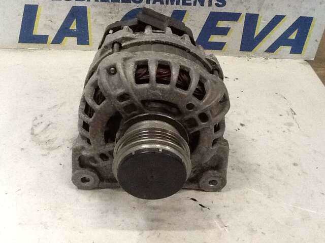 Foto 1ª: Alternador Renault Clio 1.2 0CV [D4F740] (2015)
