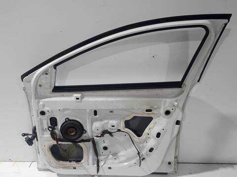 Foto 2ª: Puerta Delantera Derecha Renault Megane D III BERLINA 5P DYNAMIQUE (2012)