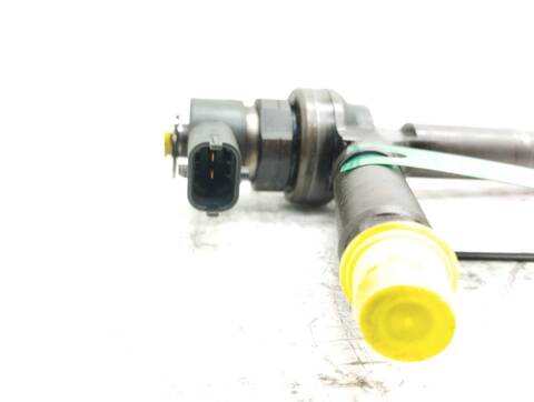 Foto 4ª: Inyectores Opel Astra COSMO BERLINA 101CV 74KW [Z17DTH] (2005)