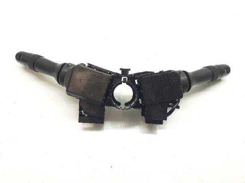 Foto 3ª: Mando Luces Toyota Prius BASIS 112CV 82KW [1NZFXE] (2004)