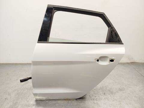 Foto 2ª: Puerta Trasera Izquierda Audi A1 30 TFSI 110CV 81KW [DLAA] (2024)