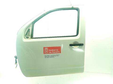 Foto 2ª: Puerta Delantera Izquierda Nissan Navara 2.5 DCI 4WD [YD25DDTI] (2004)